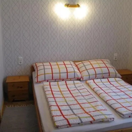 Andrea Apartmanhaz Balatonlelle Exterior photo